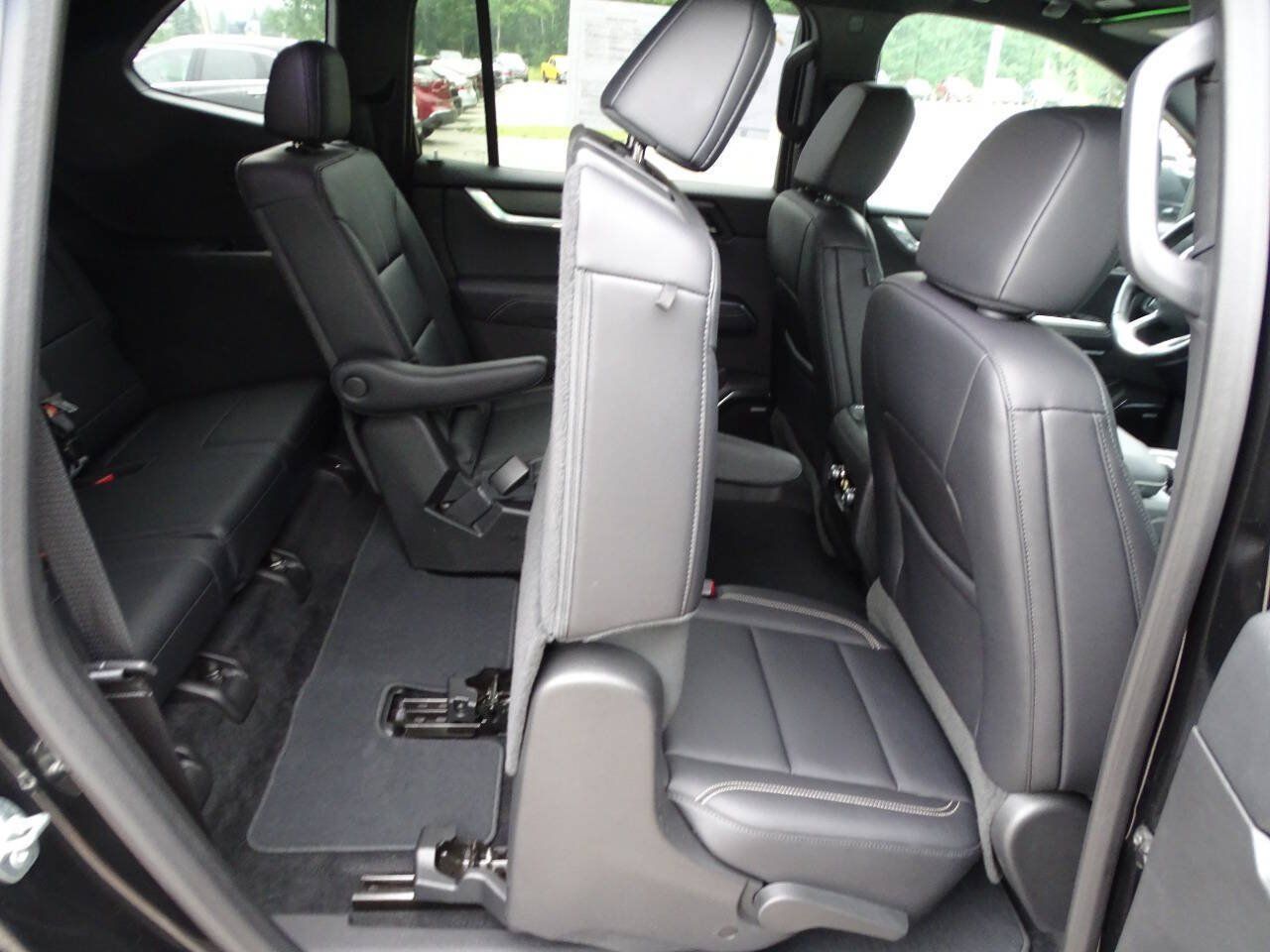 Used 2025 GMC Acadia AWD Elevation w/ Elevation Premium Package image 46