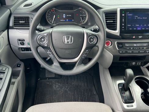 Used 2016 Honda Pilot EX image 16