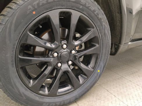 Used 2019 Jeep Grand Cherokee Altitude image 31