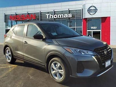 Used 2025 Nissan Kicks Play S