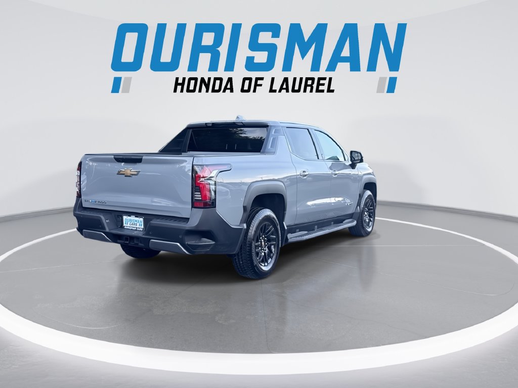 Used 2026 Chevrolet Silverado EV LT AWD/4WD image 8