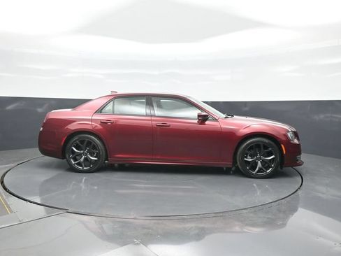 Used 2023 Chrysler 300 Touring L w/ Popular Equipment Group RWD image 8