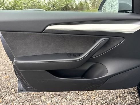 Used 2021 Tesla Model 3 Long Range image 22