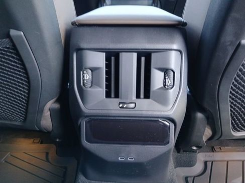 New 2025 BMW X3 xDrive30i w/ Premium Package image 14