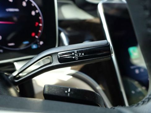 Certified 2025 Mercedes-Benz GLC 300 4MATIC image 17