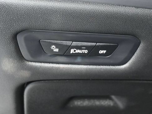Used 2025 BMW X5 xDrive50e AWD/4WD image 17
