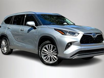 Used 2023 Toyota Highlander Platinum
