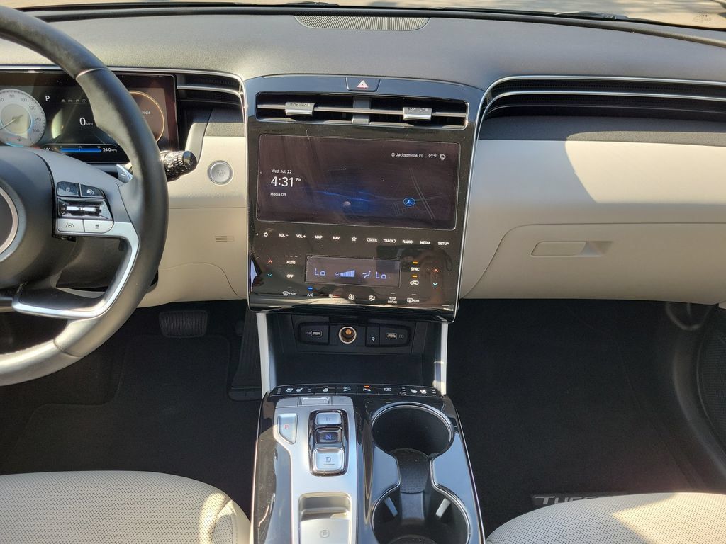Used 2022 Hyundai Tucson Limited FWD image 31