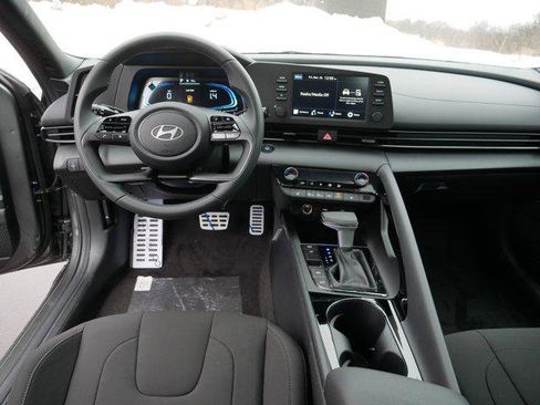 New 2026 Hyundai Elantra SEL Sport image 7