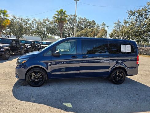 Used 2023 Mercedes-Benz Metris Passenger image 3