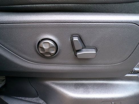 New 2026 RAM 1500 RHO w/ RHO Level 1 Equipment Group image 15