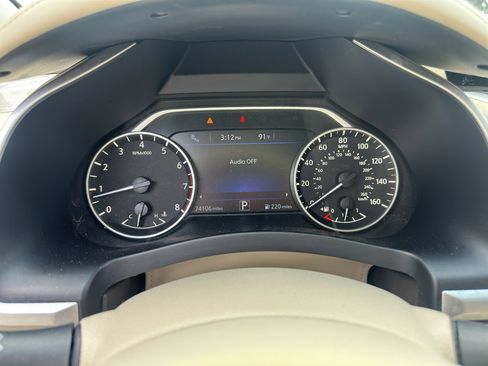 Used 2015 Nissan Murano SL w/ SL Technology Package FWD image 18