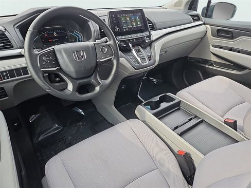 Used 2024 Honda Odyssey EX image 11