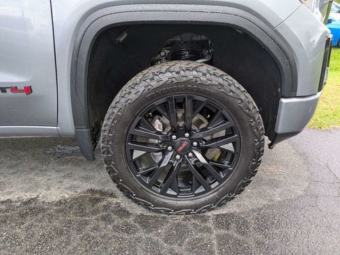 Used 2020 GMC Sierra 1500 AT4 w/ AT4 Premium Package AWD/4WD image 11