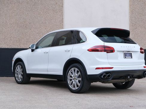 Used 2016 Porsche Cayenne image 14
