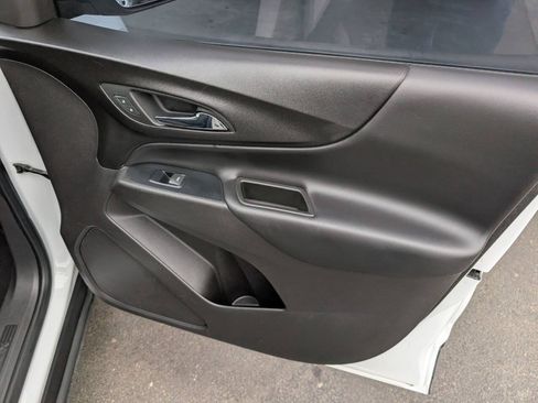 Used 2019 Chevrolet Equinox LT AWD/4WD image 38