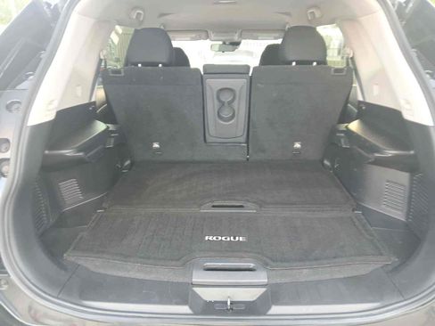 Used 2020 Nissan Rogue S image 15
