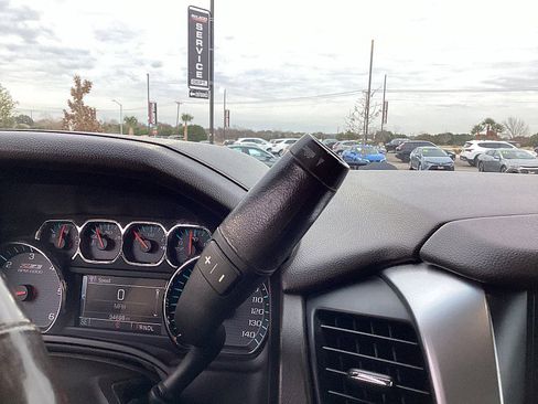 Used 2017 Chevrolet Tahoe LT w/ Luxury Package image 14