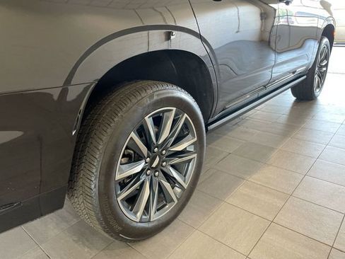 Certified 2024 Cadillac Escalade Sport w/ Touring Package AWD/4WD image 15