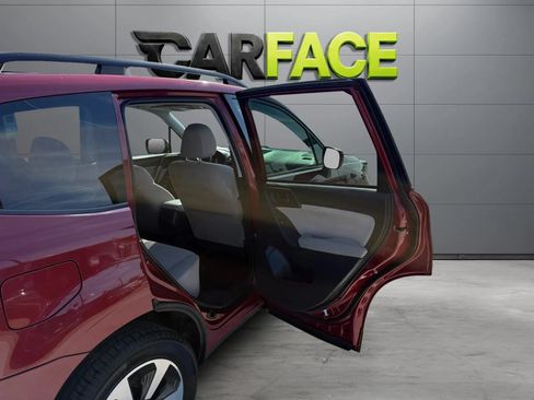 Used 2018 Subaru Forester 2.5i Premium w/ All-Weather Package AWD/4WD image 19