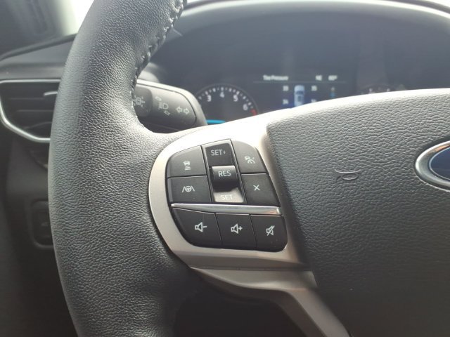 Used 2023 Ford Explorer Limited w/ Equipment Group 301A AWD/4WD image 15