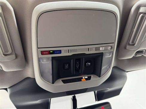 Used 2023 Subaru Forester Premium image 25