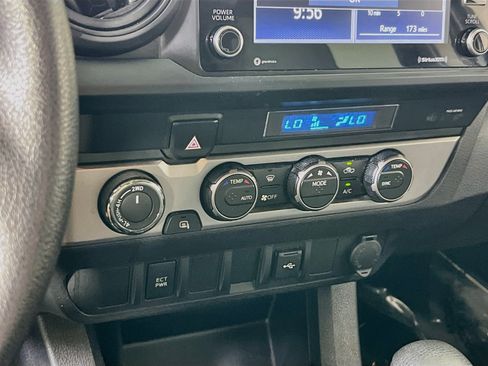 Used 2022 Toyota Tacoma SR AWD/4WD image 15