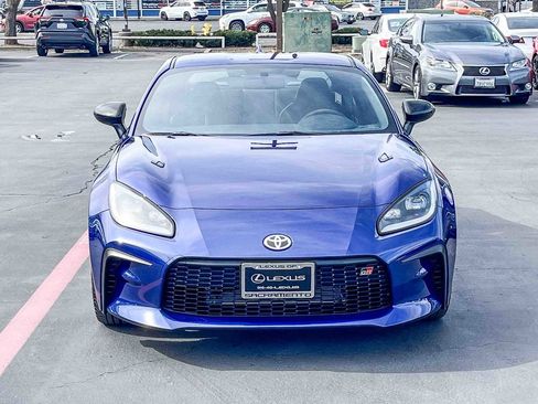 Used 2024 Toyota GR86 Premium image 6