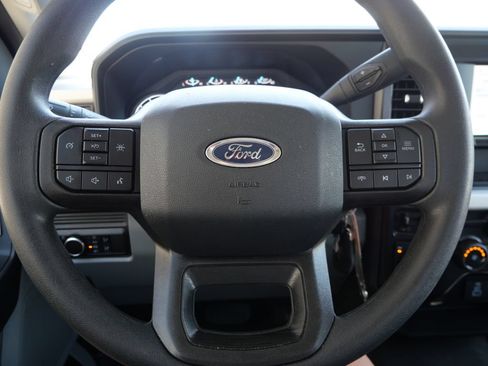Used 2026 Ford F550 4x4 Regular Cab Super Duty image 22