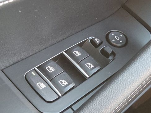 Used 2021 BMW X6 xDrive40i w/ M Sport Package image 20