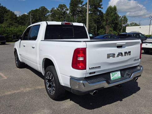 Used 2025 RAM 1500 Laramie AWD/4WD image 8