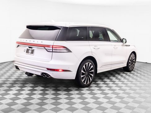 Used 2021 Lincoln Aviator Black Label Grand Touring AWD/4WD image 5
