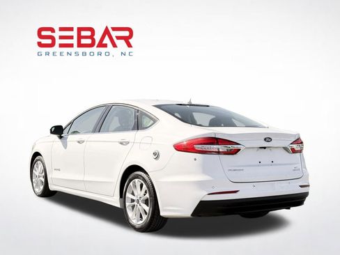 Used 2019 Ford Fusion SE FWD image 9
