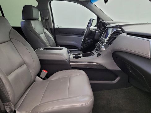 Used 2016 Chevrolet Suburban LT w/ Luxury Package image 21
