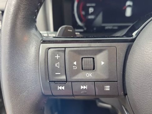 Used 2024 Nissan Rogue Platinum AWD/4WD image 24