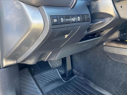 Used 2024 Toyota Camry XSE FWD image 35