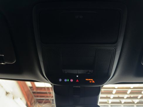 New 2026 Chevrolet Traverse LT w/ Midnight/Sport Edition image 23