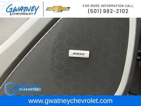 Used 2023 Chevrolet Traverse RS FWD image 26