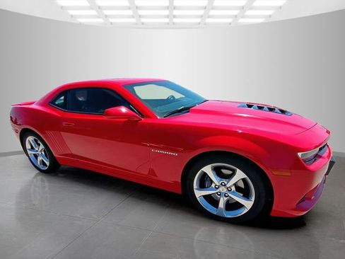 Used 2014 Chevrolet Camaro SS w/ RS Package RWD image 2