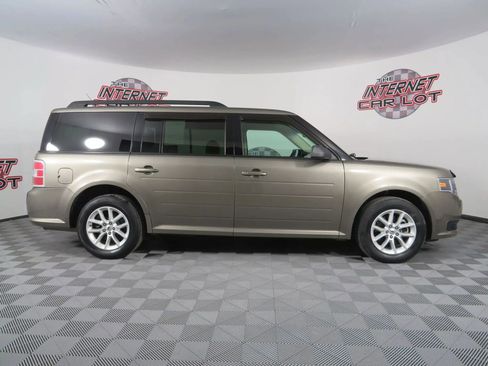 Used 2014 Ford Flex SE image 8