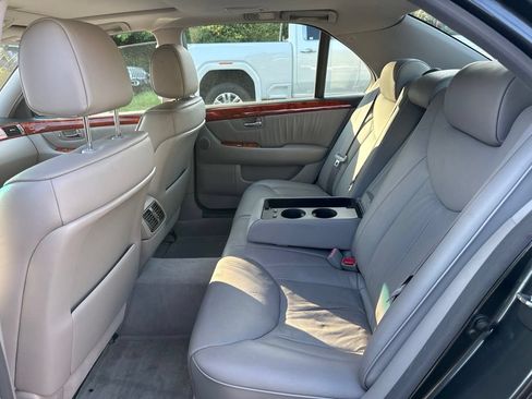 Used 2004 Lexus LS 430 w/ Modern Luxury Pkg RWD image 7