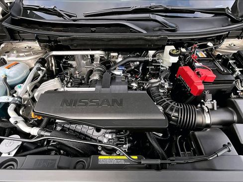 New 2026 Nissan Rogue Platinum image 16