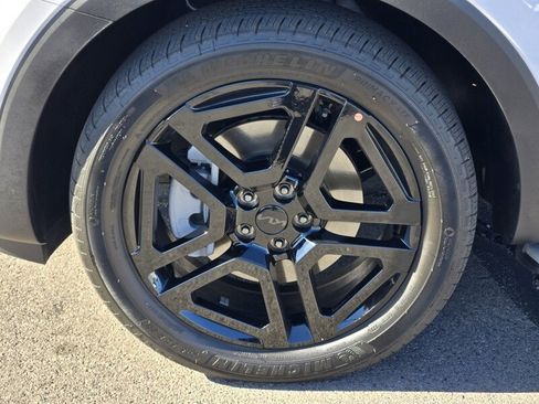 Certified 2025 Kia Telluride SX X-Line AWD/4WD image 10