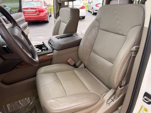Used 2016 Chevrolet Suburban LTZ AWD/4WD image 10