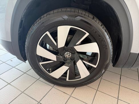 Used 2026 Volkswagen Atlas Cross Sport SE AWD/4WD image 27