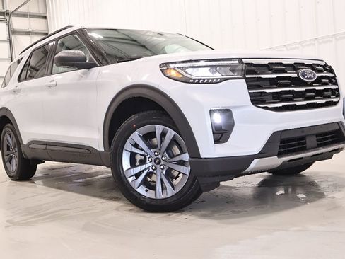 New 2026 Ford Explorer Active image 31