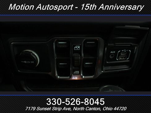 Used 2018 Jeep Wrangler Unlimited Sahara image 26