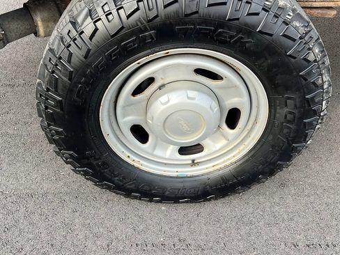 Used 2011 Ford F250 XL image 33