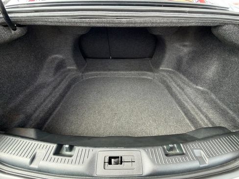 Used 2017 Ford Taurus SEL FWD image 25