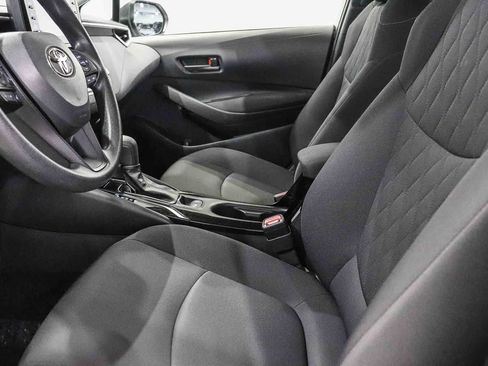 Used 2022 Toyota Corolla LE FWD image 17